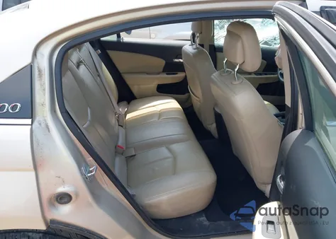 2013 Chrysler 200 Limited из США, поврежденный, VIN 1C3CCBCG2DN575108